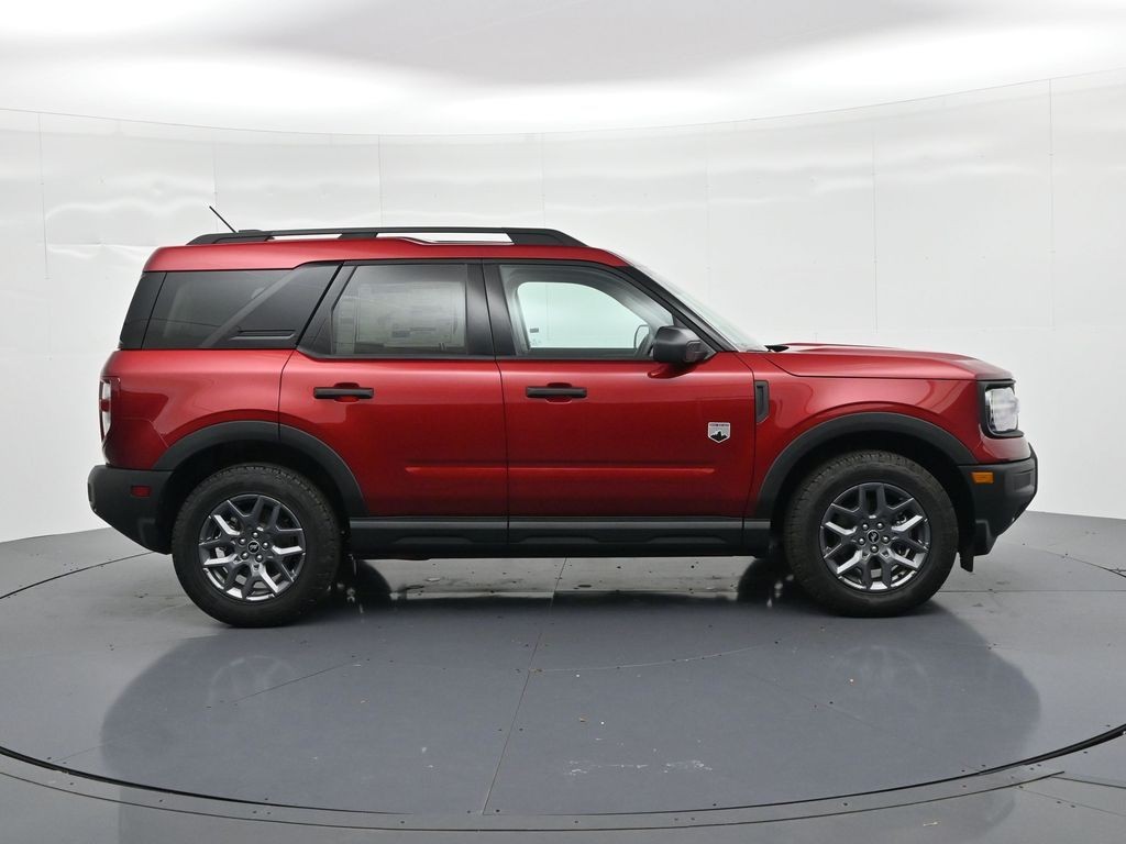 Ford Bronco Sport Vehicle Full-screen Gallery Image 5