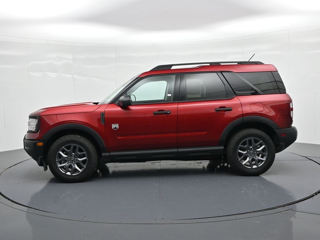 Ford Bronco Sport Vehicle Full-screen Gallery Image 9