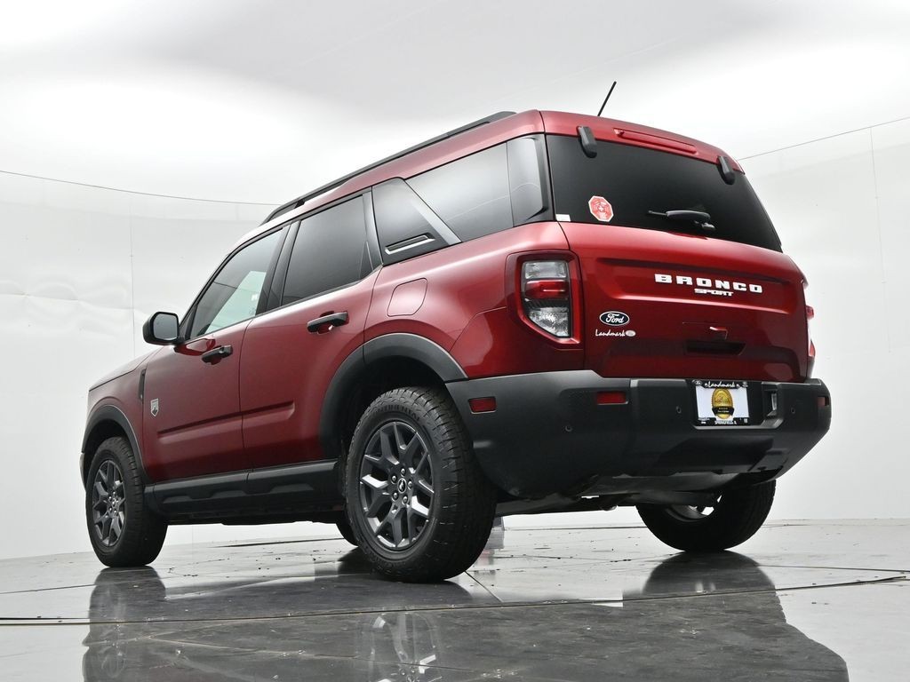 Ford Bronco Sport Vehicle Full-screen Gallery Image 18