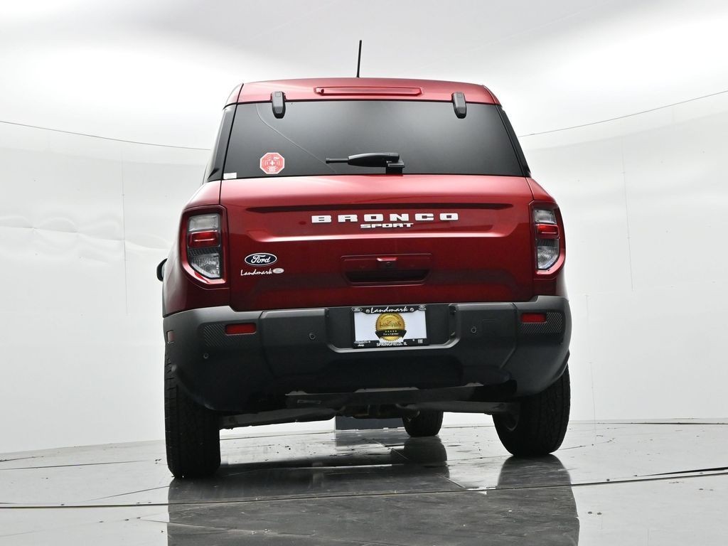 Ford Bronco Sport Vehicle Full-screen Gallery Image 19