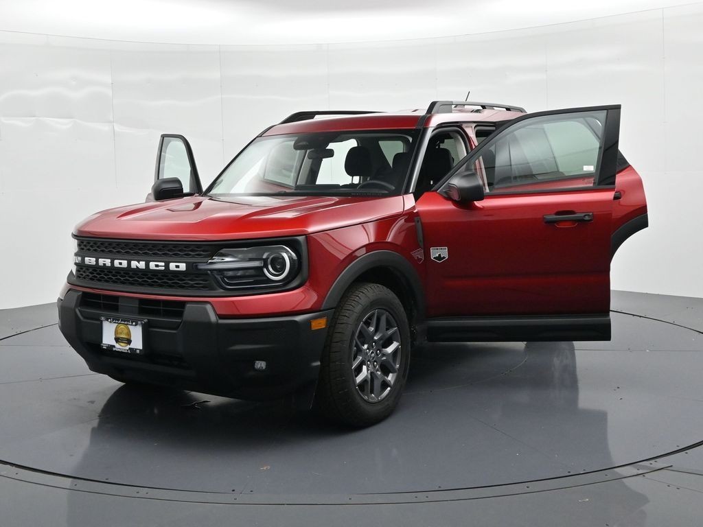 Ford Bronco Sport Vehicle Full-screen Gallery Image 24