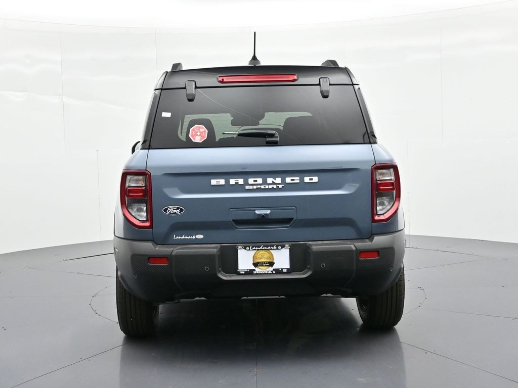 Ford Bronco Sport Vehicle Full-screen Gallery Image 7