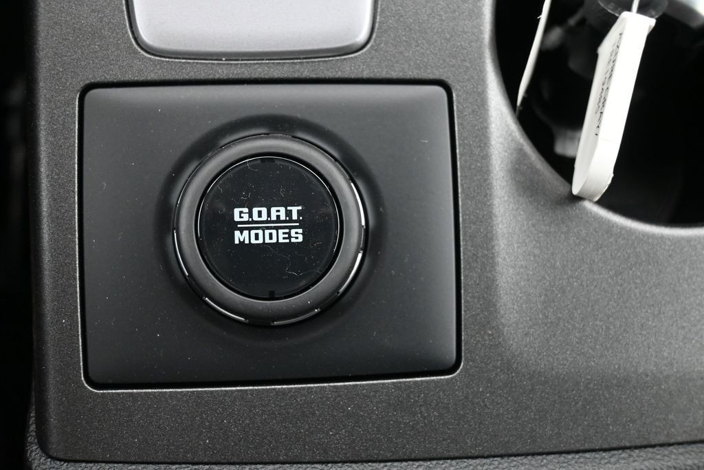 Ford Bronco Sport Vehicle Full-screen Gallery Image 15