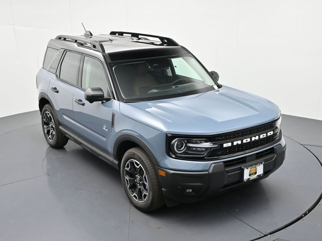 Ford Bronco Sport Vehicle Full-screen Gallery Image 26