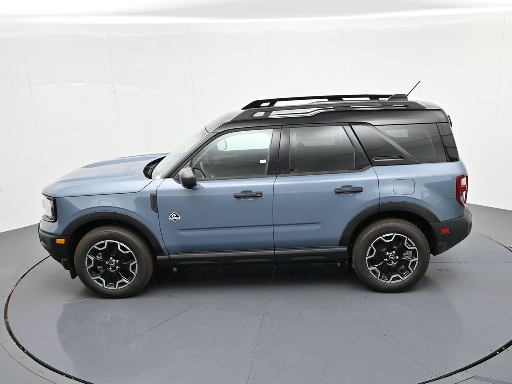 Ford Bronco Sport Vehicle Full-screen Gallery Image 29
