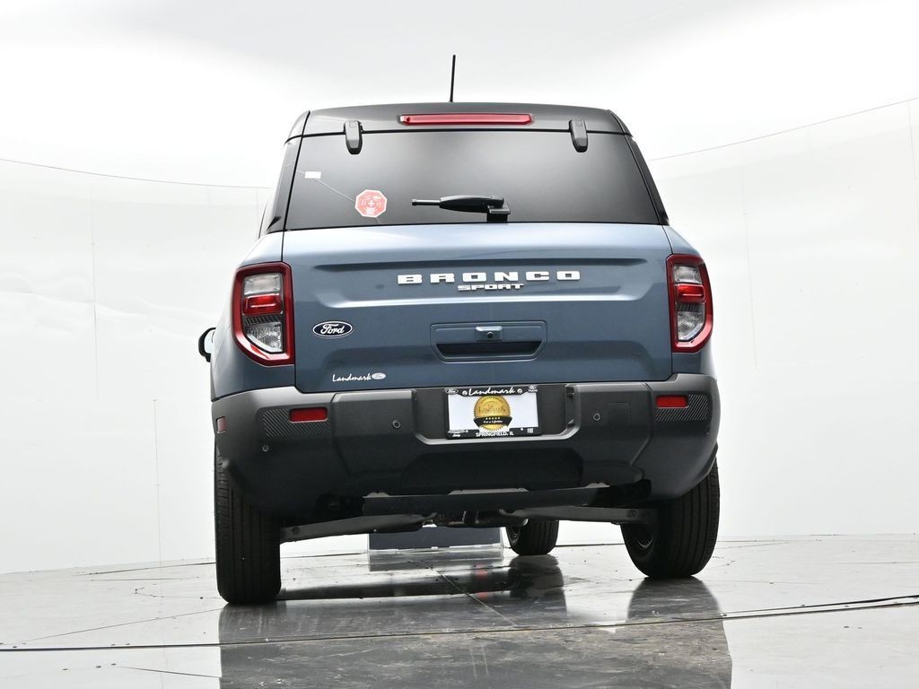 Ford Bronco Sport Vehicle Full-screen Gallery Image 31