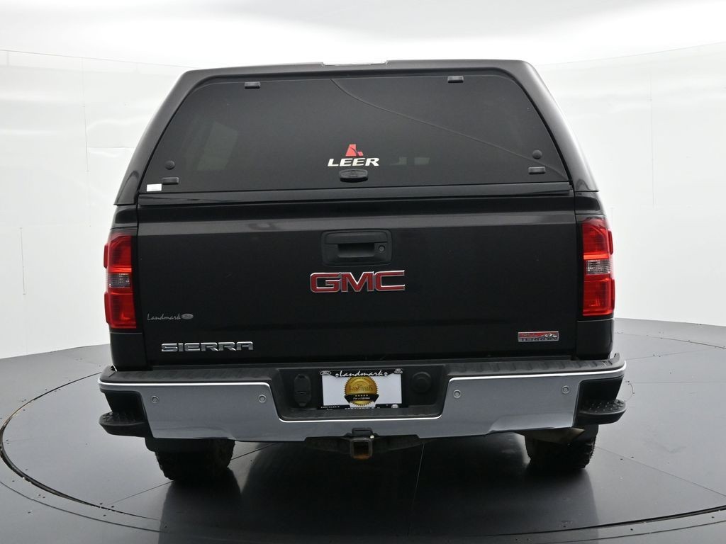 GMC Sierra 1500 Vehicle Full-screen Gallery Image 7