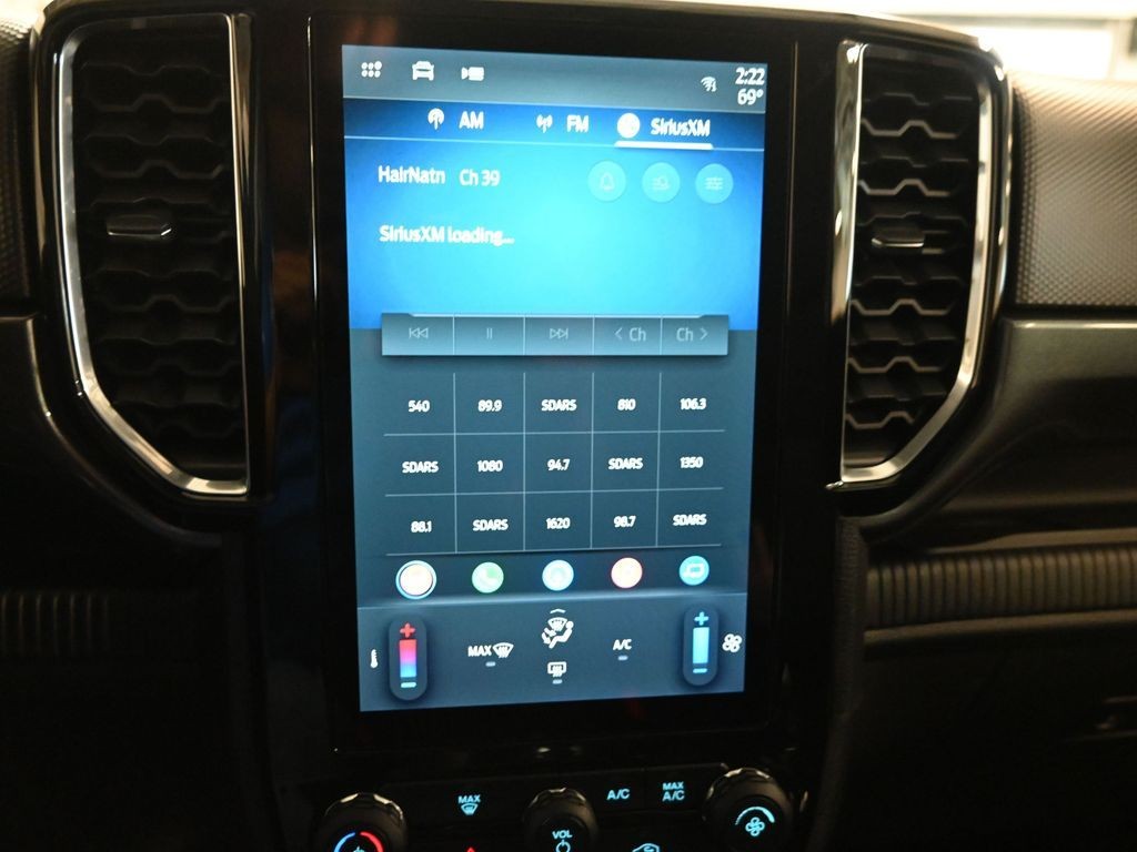 Ford Ranger Vehicle Full-screen Gallery Image 11