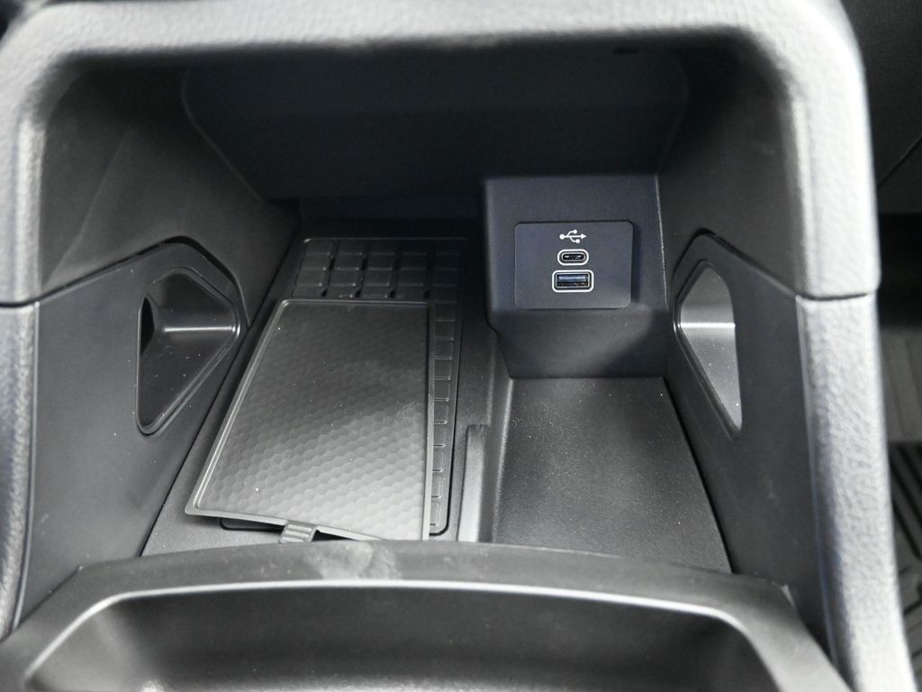 Ford Ranger Vehicle Full-screen Gallery Image 14