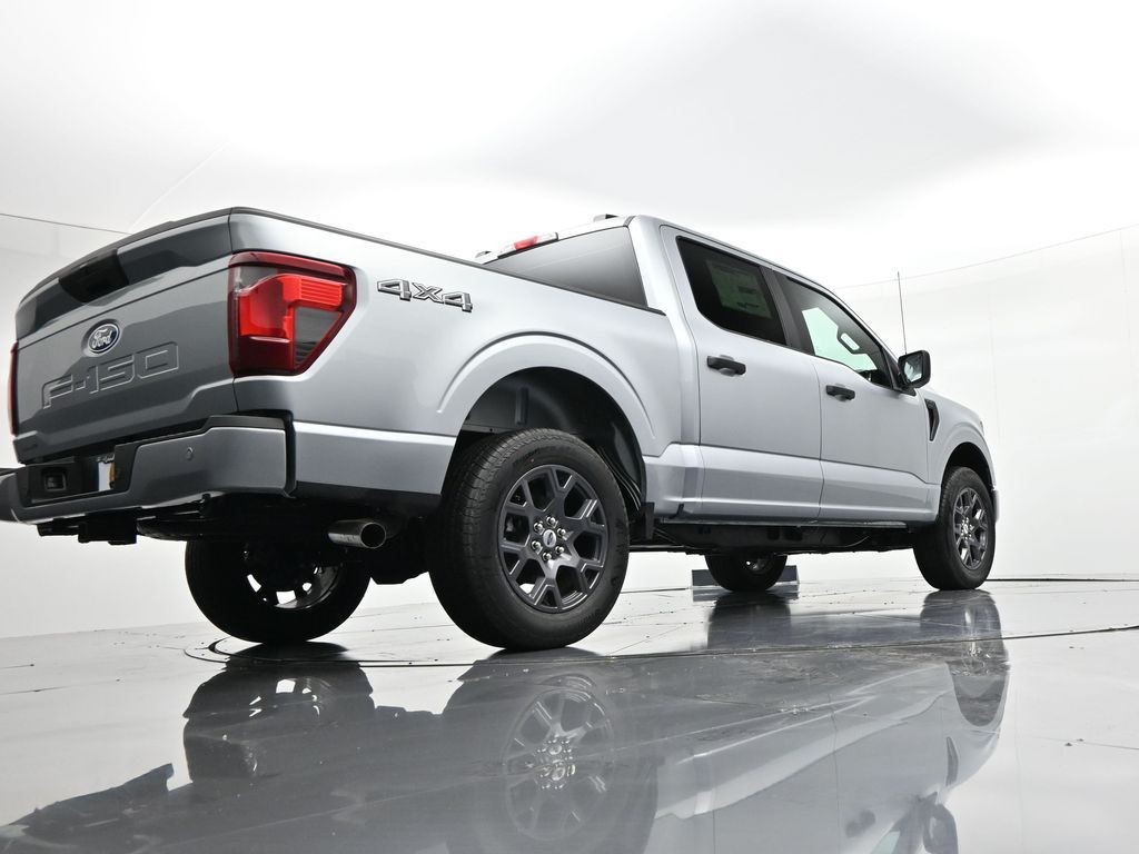Ford F-150 Vehicle Full-screen Gallery Image 29