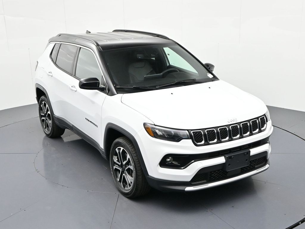 Jeep Compass Vehicle Full-screen Gallery Image 20