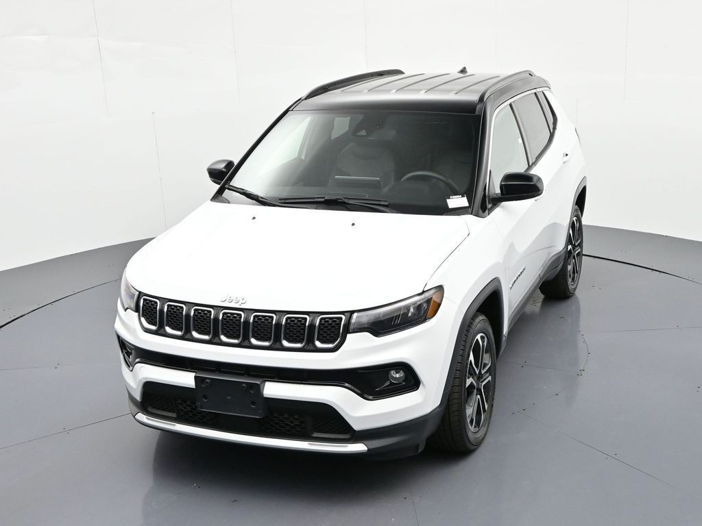 Jeep Compass Vehicle Full-screen Gallery Image 22
