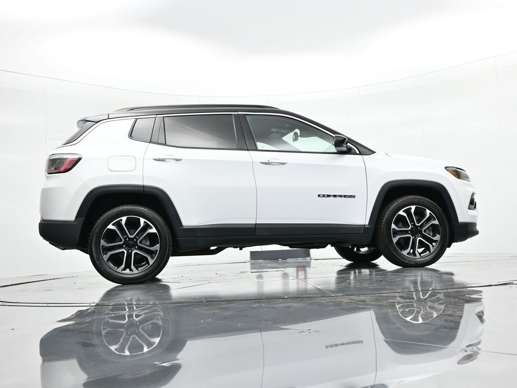 Jeep Compass Vehicle Full-screen Gallery Image 27