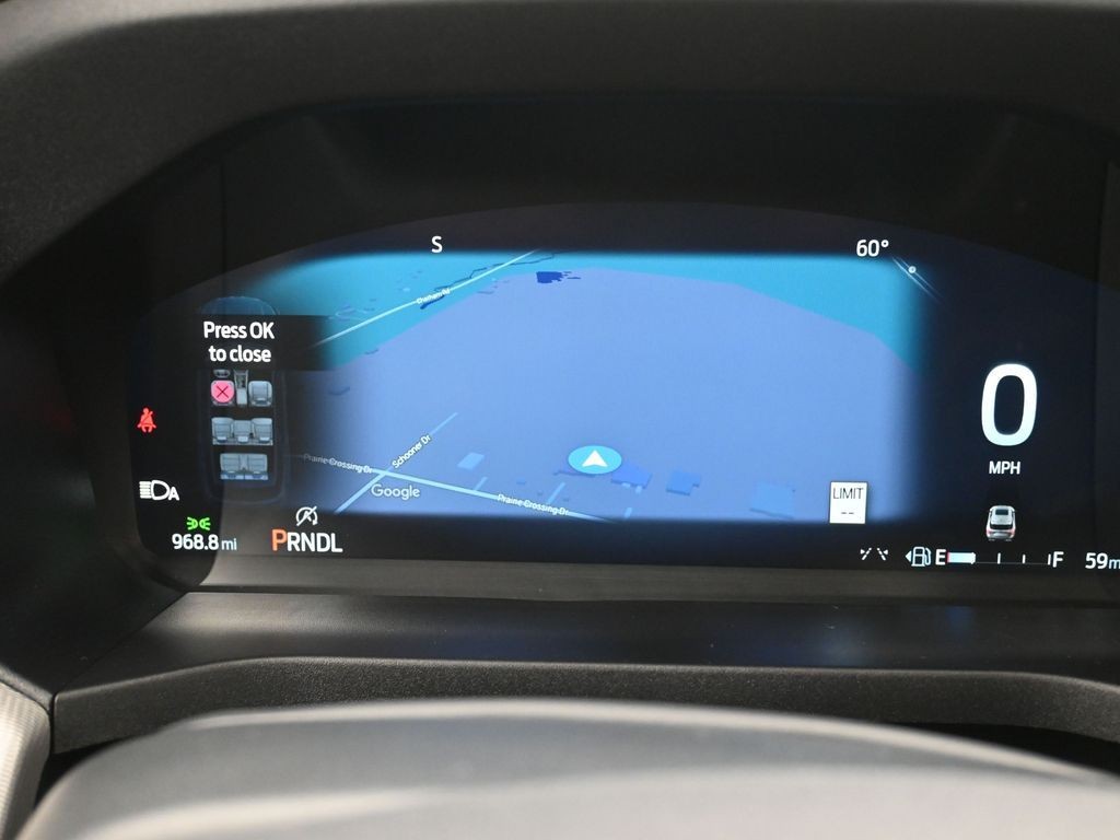 Ford Explorer Vehicle Full-screen Gallery Image 10