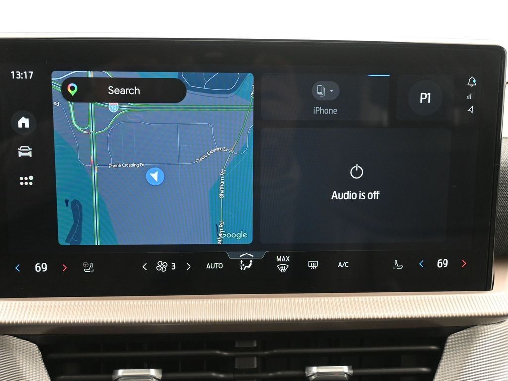 Ford Explorer Vehicle Full-screen Gallery Image 11