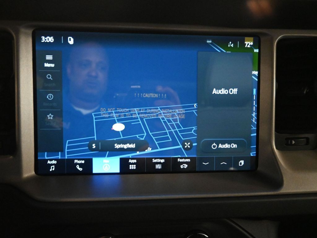 Ford Bronco Vehicle Full-screen Gallery Image 15