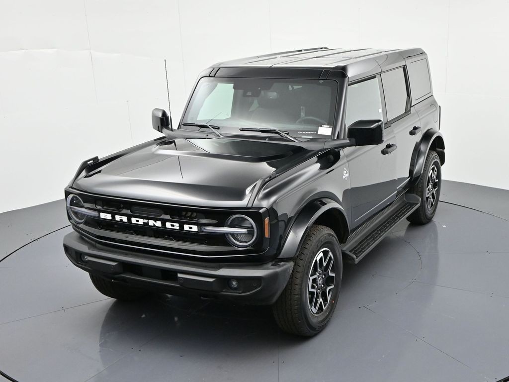 Ford Bronco Vehicle Full-screen Gallery Image 21