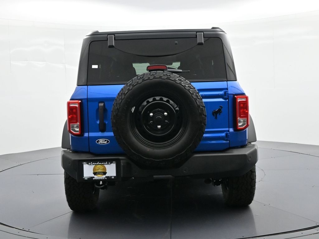 Ford Bronco Vehicle Full-screen Gallery Image 7