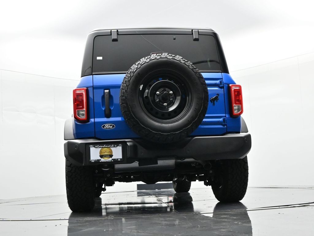 Ford Bronco Vehicle Full-screen Gallery Image 26