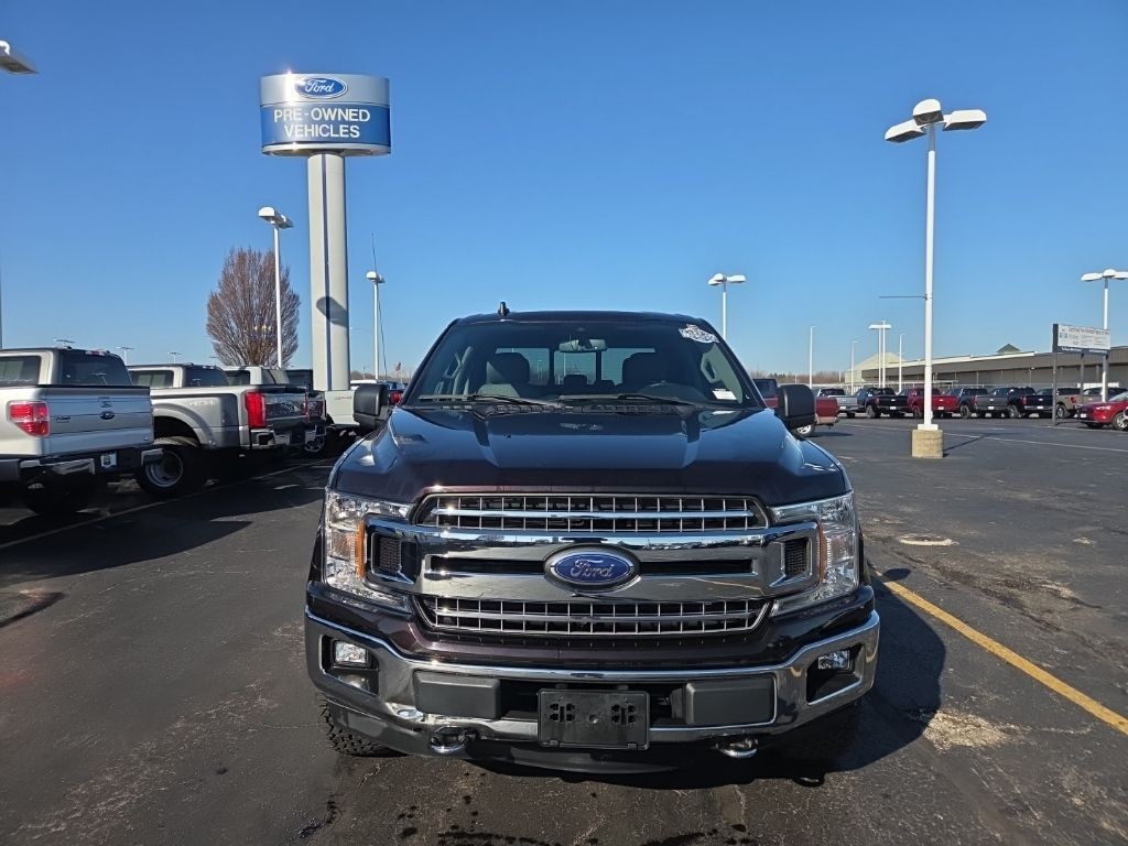 Ford F-150 Vehicle Full-screen Gallery Image 9