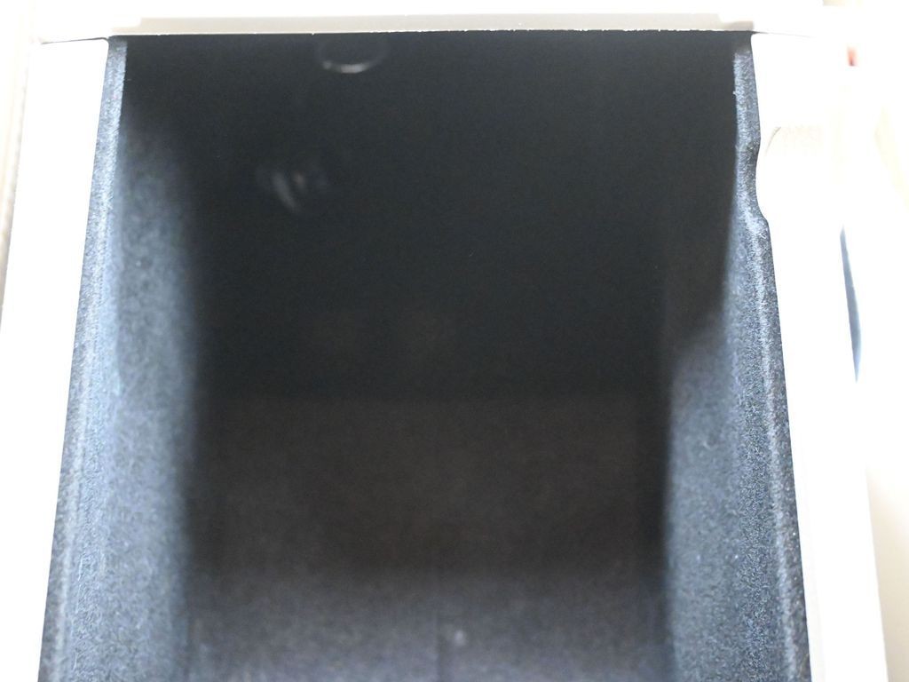 Jeep Grand Cherokee Vehicle Full-screen Gallery Image 22