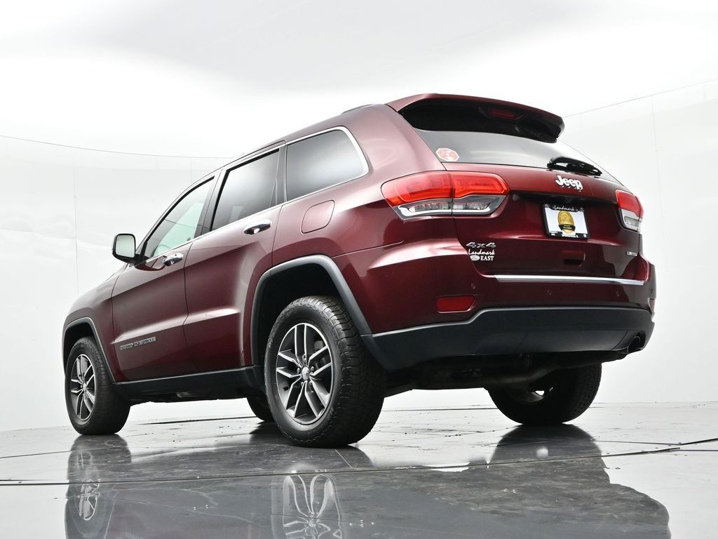Jeep Grand Cherokee Vehicle Full-screen Gallery Image 28
