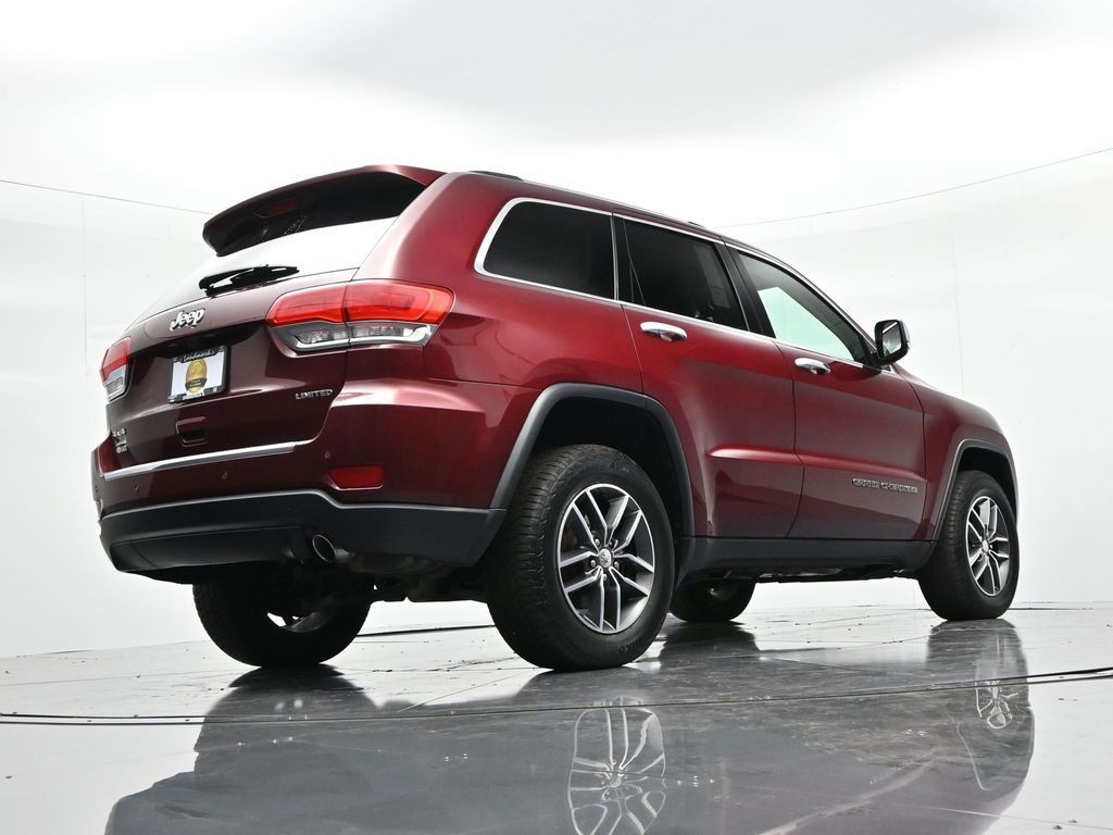 Jeep Grand Cherokee Vehicle Full-screen Gallery Image 30