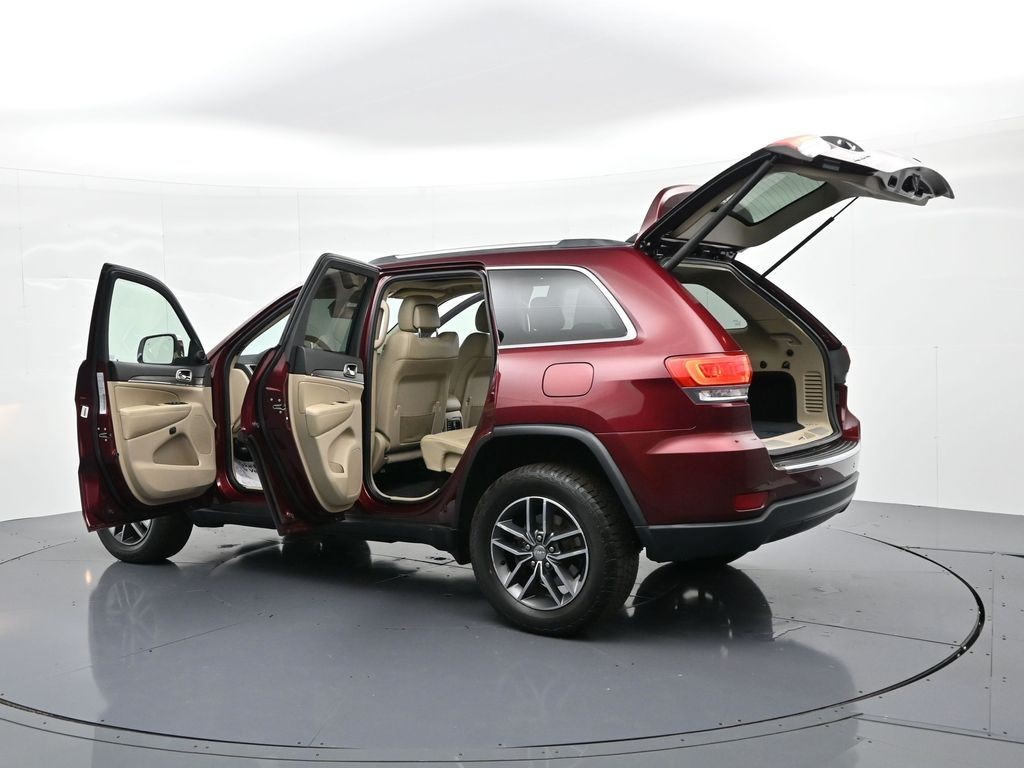 Jeep Grand Cherokee Vehicle Full-screen Gallery Image 33