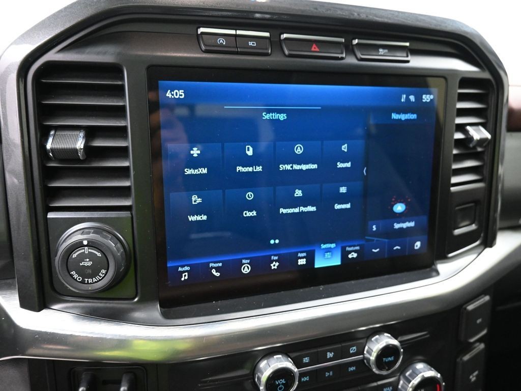 Ford F-150 Vehicle Full-screen Gallery Image 13