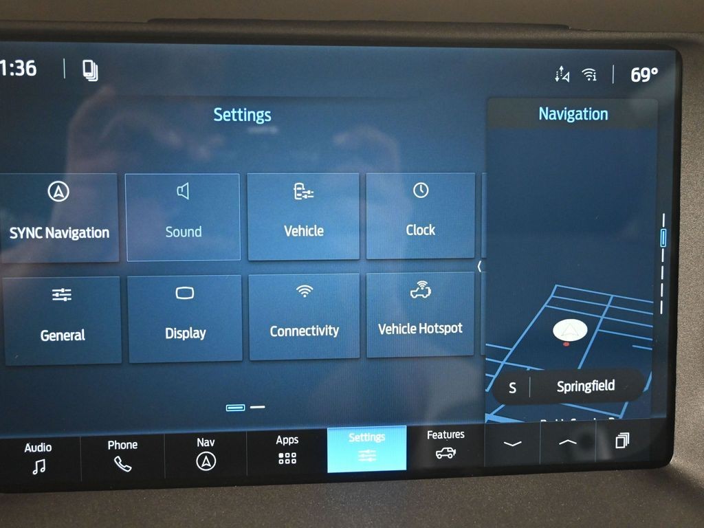 Ford Bronco Vehicle Full-screen Gallery Image 11