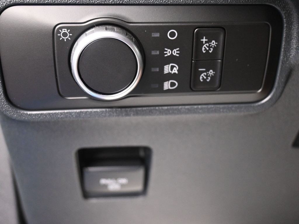 Ford Bronco Vehicle Full-screen Gallery Image 20