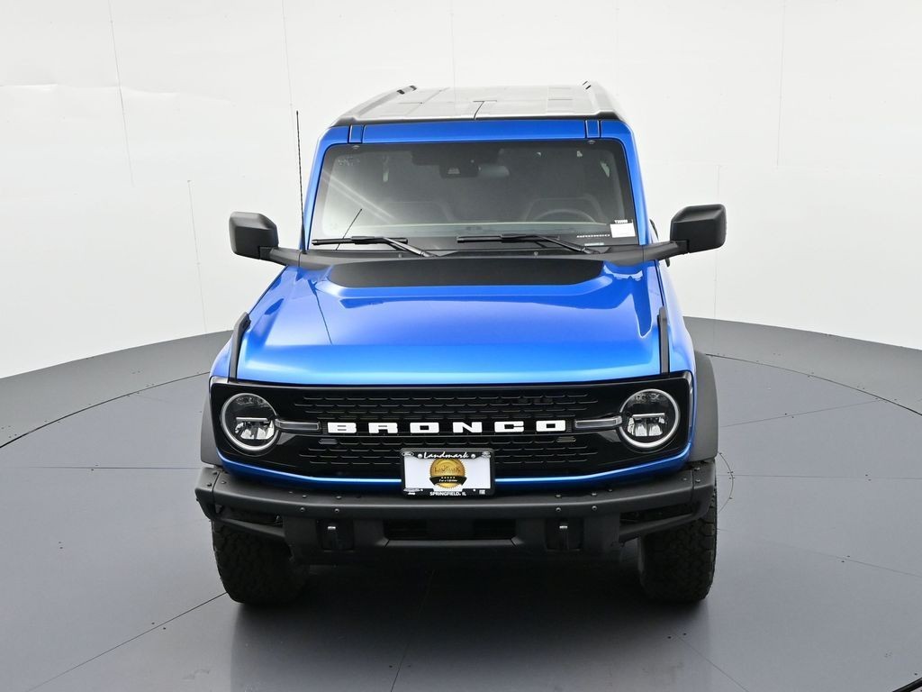 Ford Bronco Vehicle Full-screen Gallery Image 24