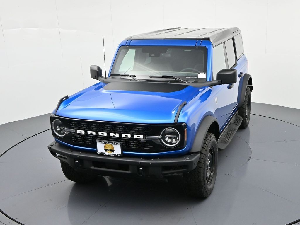 Ford Bronco Vehicle Full-screen Gallery Image 25