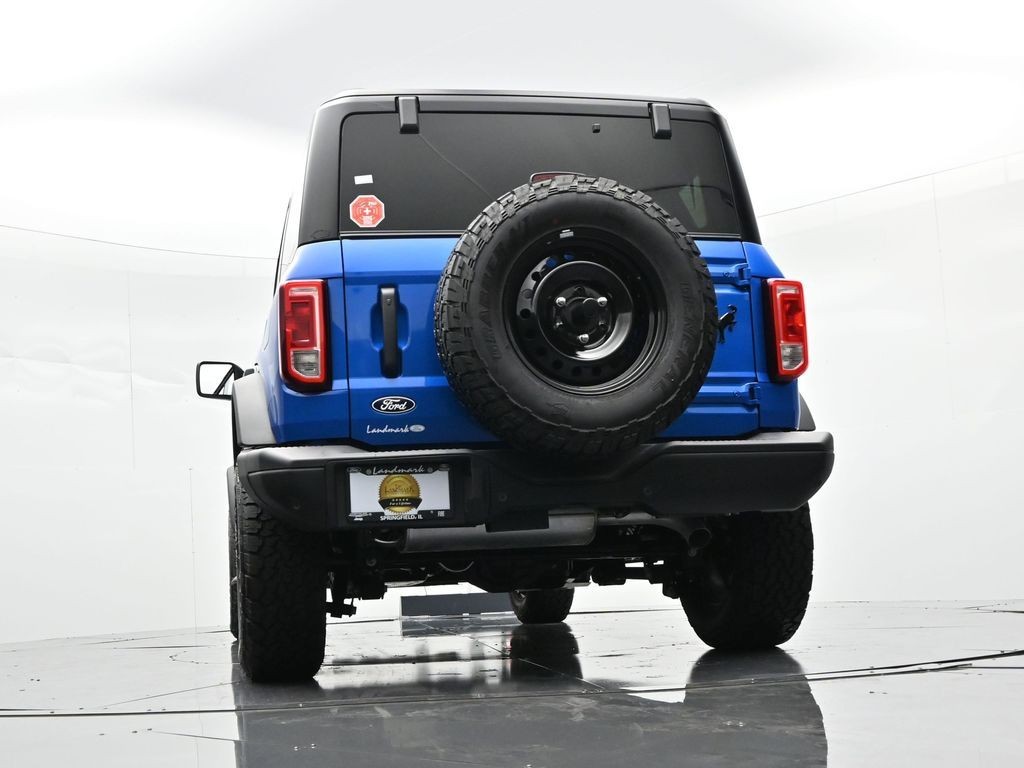 Ford Bronco Vehicle Full-screen Gallery Image 28