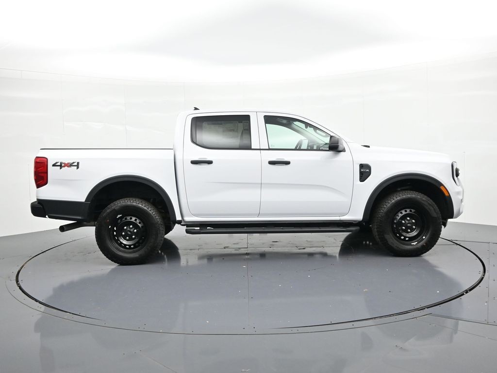 Ford Ranger Vehicle Full-screen Gallery Image 5
