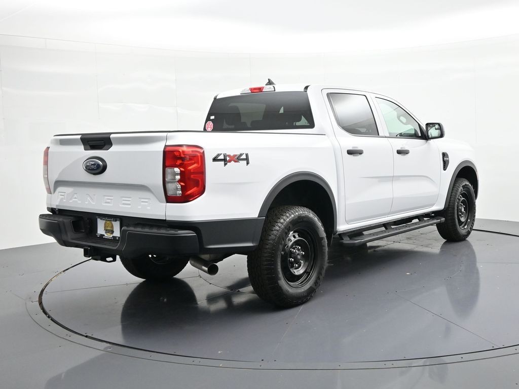 Ford Ranger Vehicle Full-screen Gallery Image 6