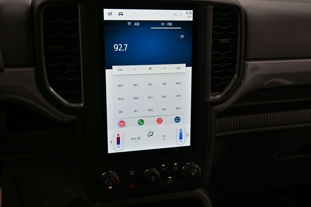 Ford Ranger Vehicle Full-screen Gallery Image 11