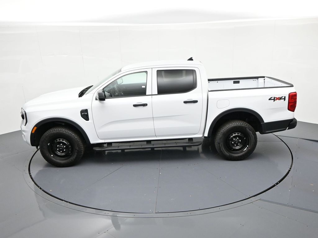 Ford Ranger Vehicle Full-screen Gallery Image 19