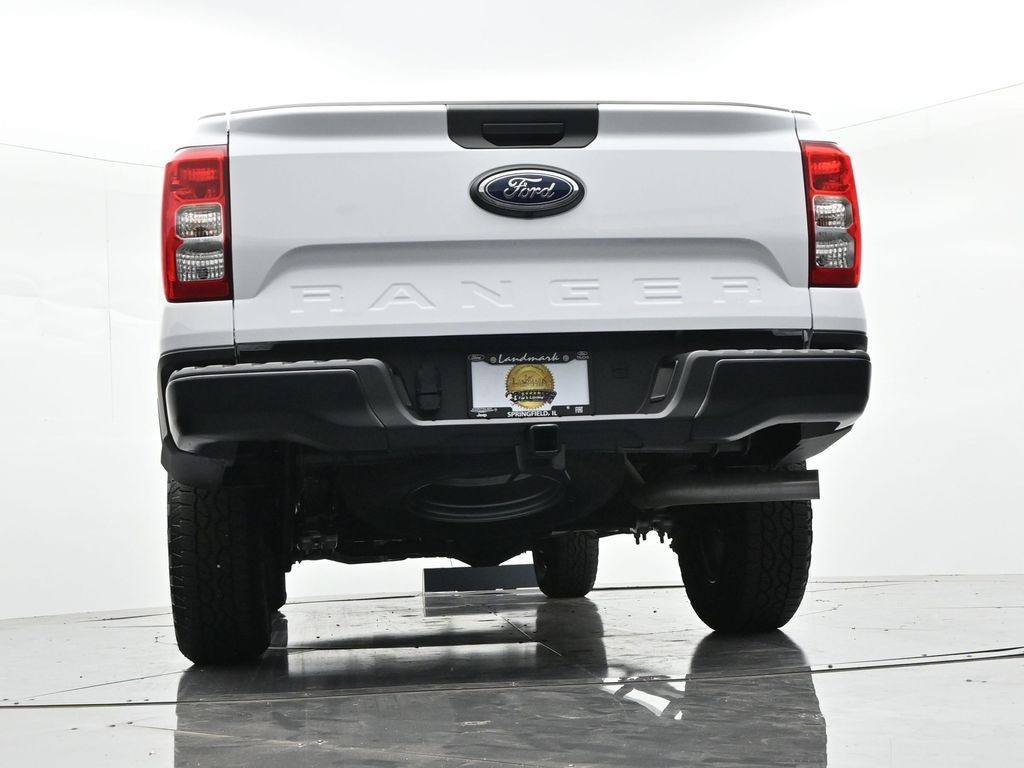 Ford Ranger Vehicle Full-screen Gallery Image 21