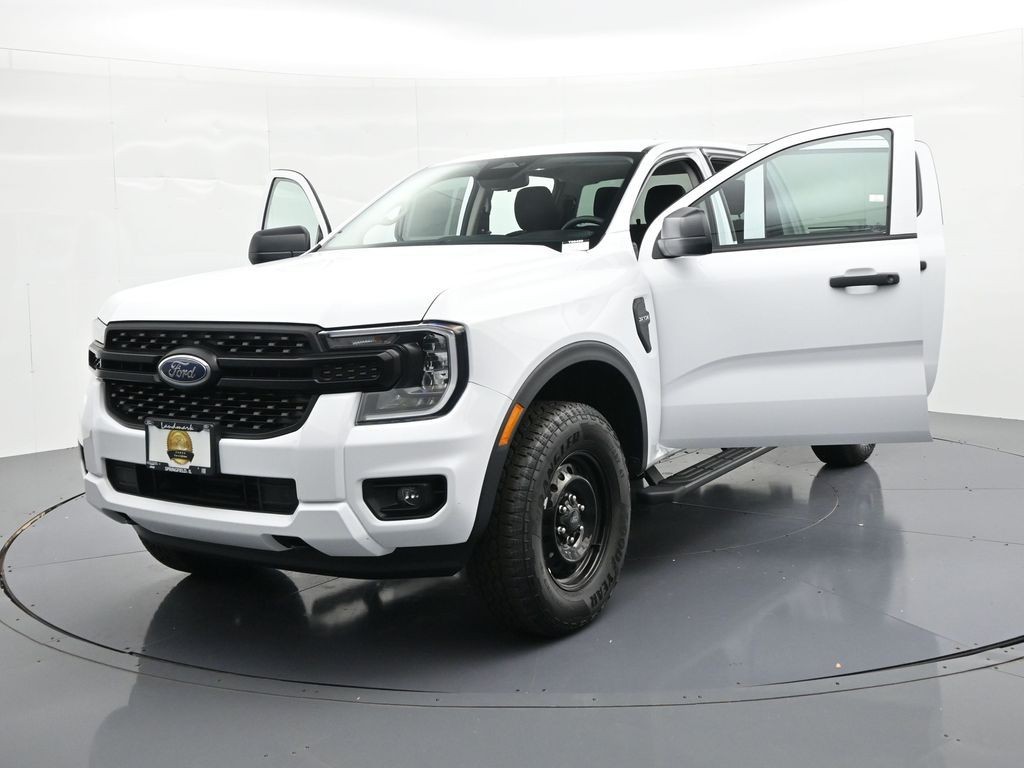 Ford Ranger Vehicle Full-screen Gallery Image 26