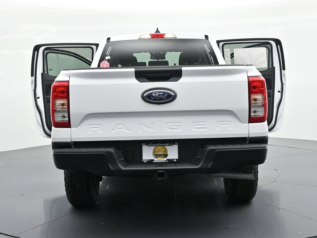 Ford Ranger Vehicle Full-screen Gallery Image 27