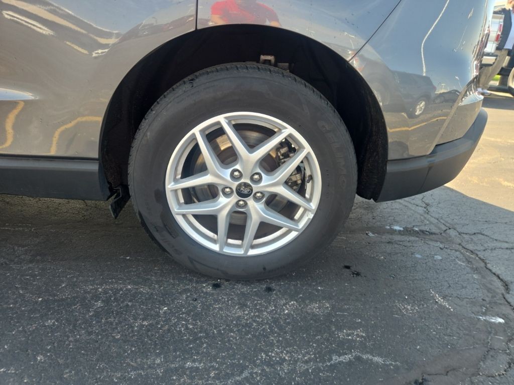 Ford Edge Vehicle Full-screen Gallery Image 4