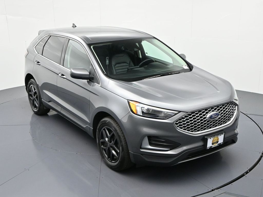 Ford Edge Vehicle Full-screen Gallery Image 26