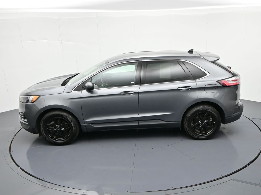 Ford Edge Vehicle Full-screen Gallery Image 29