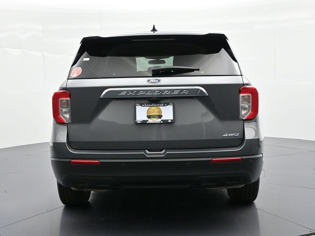 Ford Explorer Vehicle Full-screen Gallery Image 07