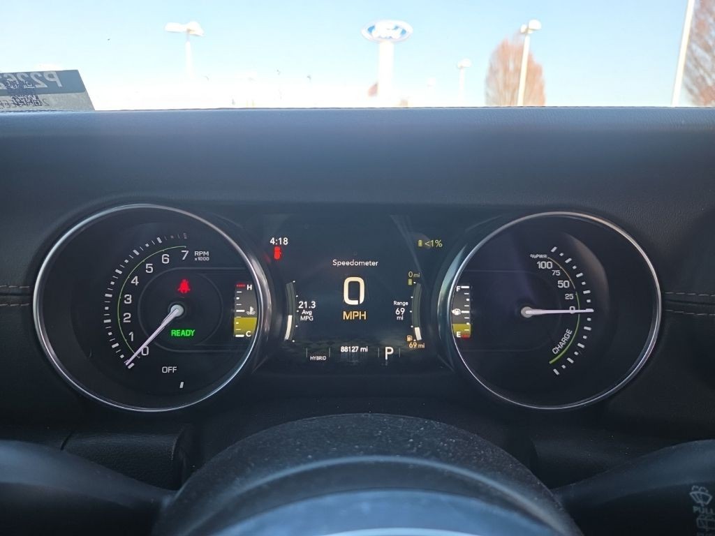 Jeep Wrangler Vehicle Full-screen Gallery Image 11