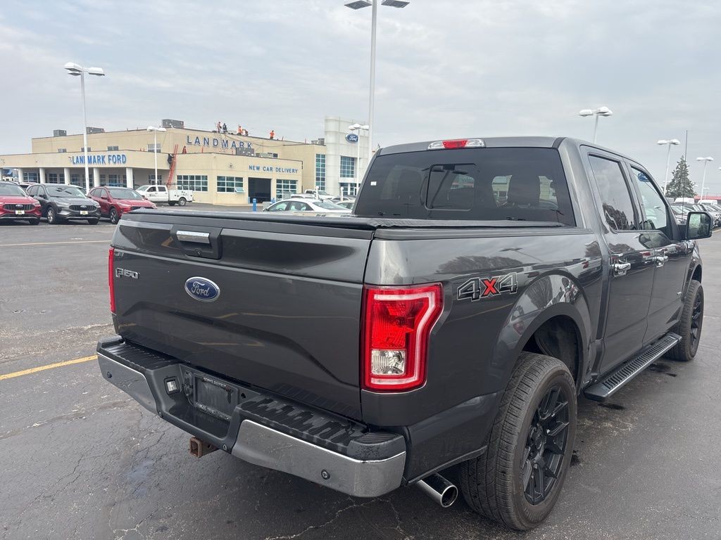 Ford F-150 Vehicle Full-screen Gallery Image 6