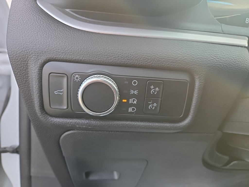 Ford Explorer Vehicle Full-screen Gallery Image 10