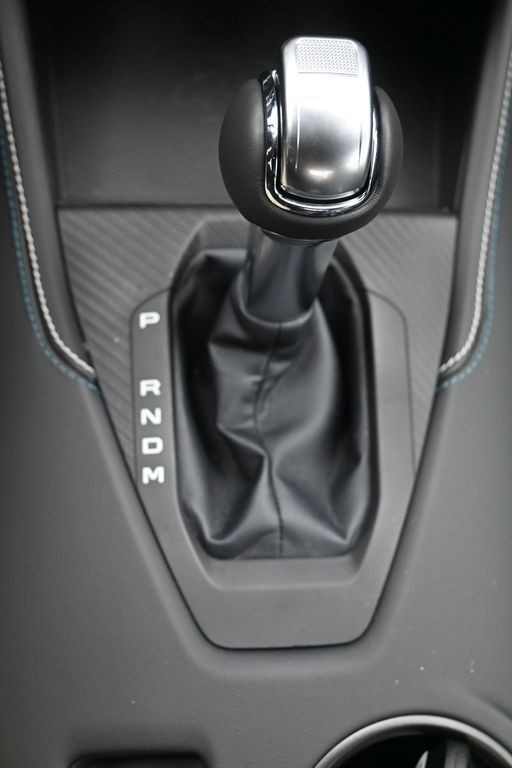 Ford Mustang Vehicle Full-screen Gallery Image 14