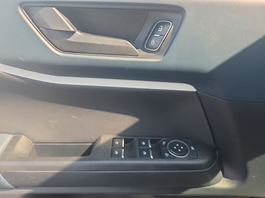 Ford Bronco Sport Vehicle Full-screen Gallery Image 09